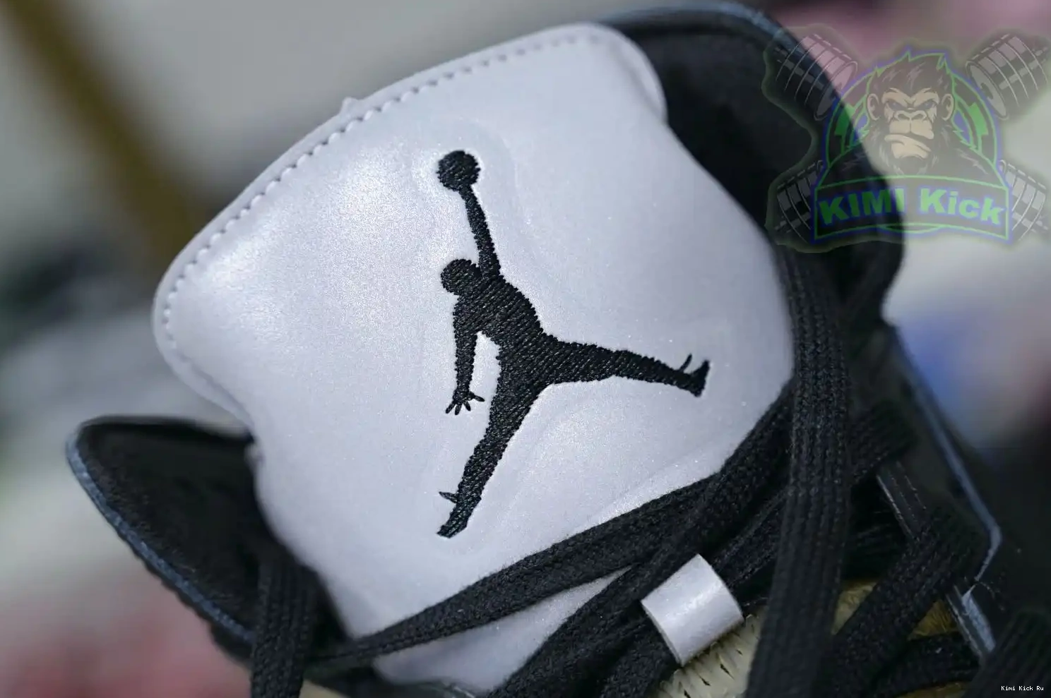 Jordan A MANIÉRE 5 x MA Kimikick Air 0817